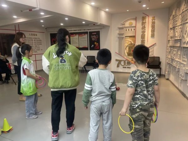 九五配资 赋能家庭、助力成长，“家+书屋”放飞孩子梦想
